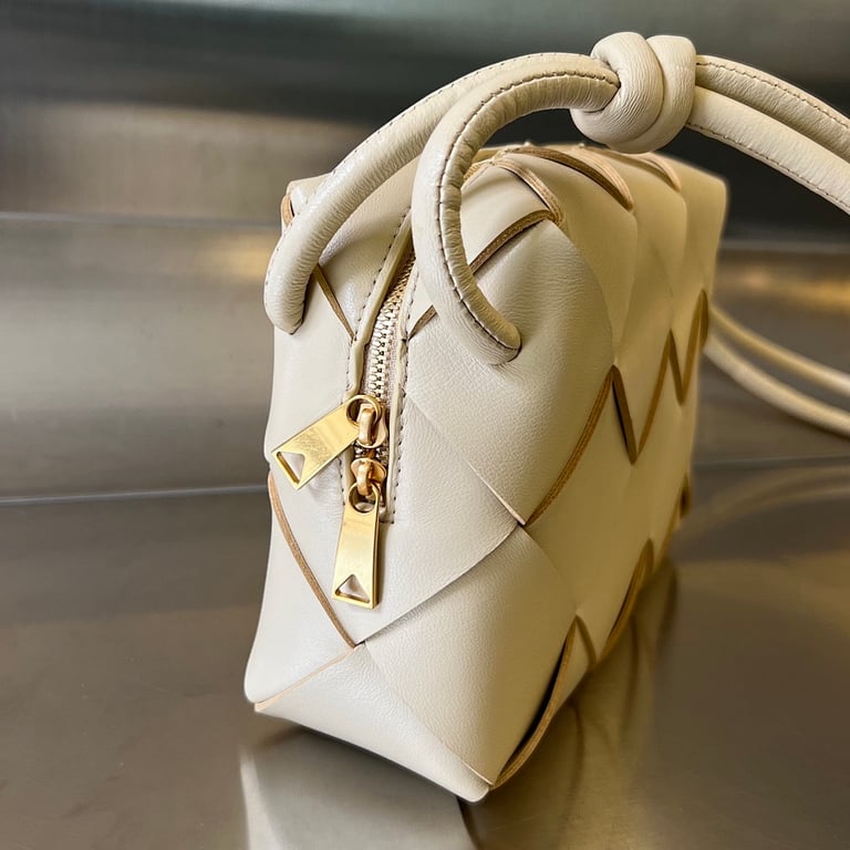 Bottega Veneta Cassette Camera Bag Cream - 5