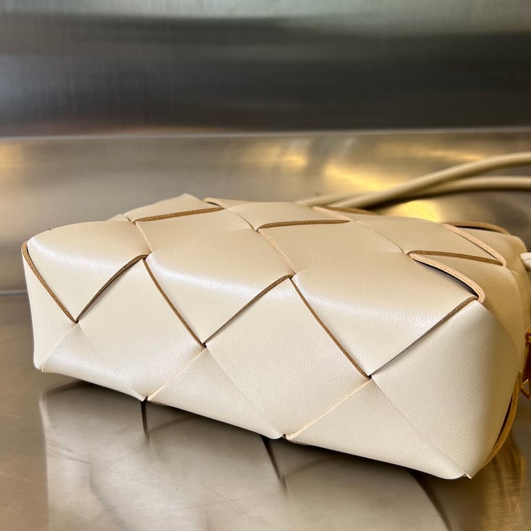Bottega Veneta Cassette Camera Bag Cream - 6