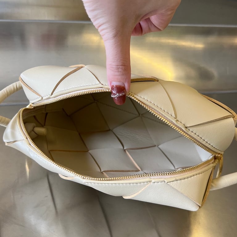 Bottega Veneta Cassette Camera Bag Cream - 8