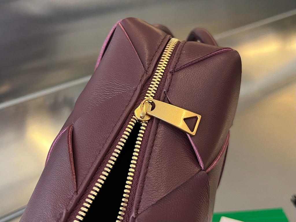 Bottega Veneta Cassette Camera Bag 709417 - 5