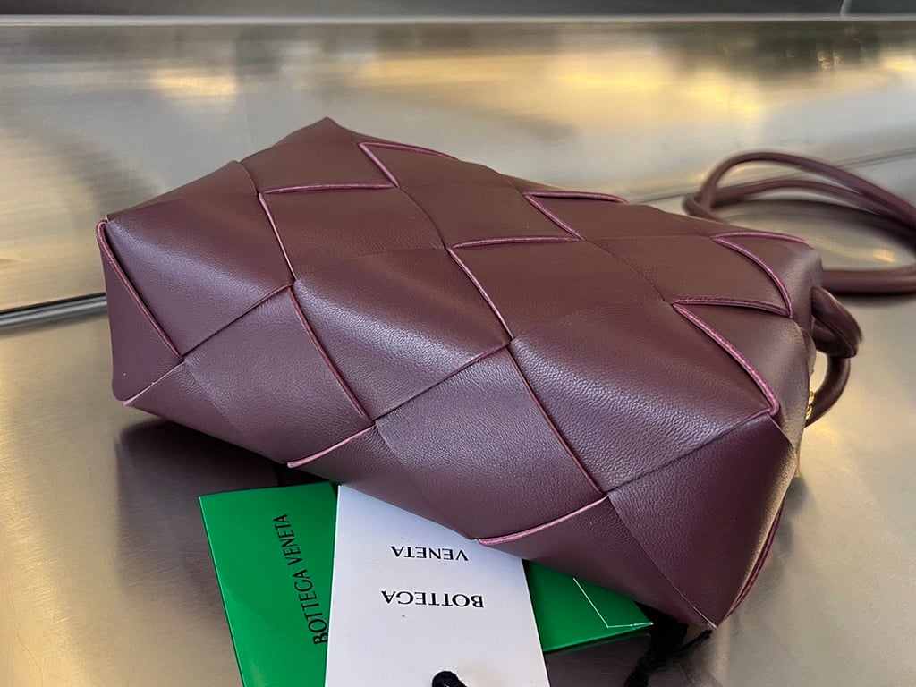 Bottega Veneta Cassette Camera Bag 709417 - 7