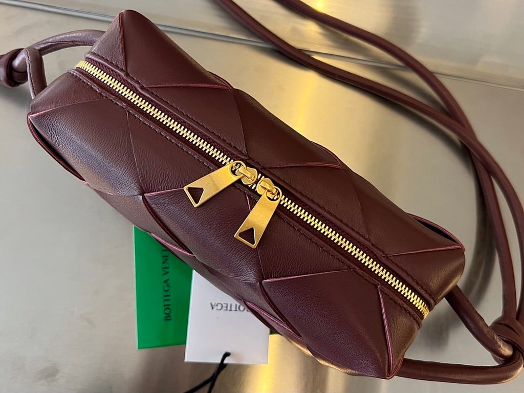 Bottega Veneta Cassette Camera Bag 709417 - 9