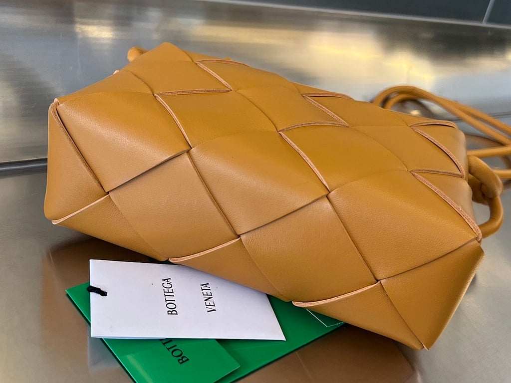 Bottega Veneta Cassette Camera Bag Yellow - 7