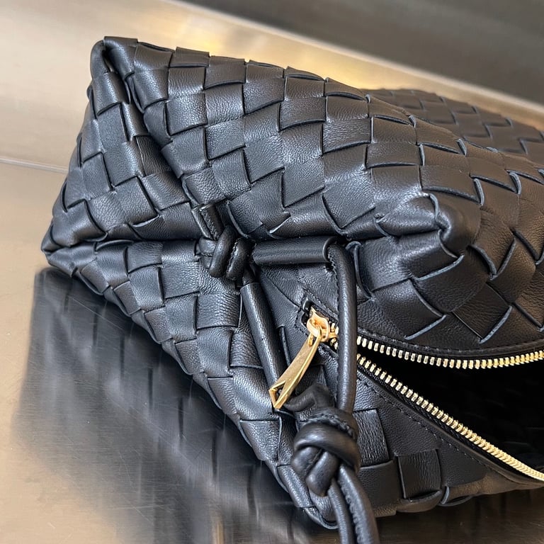 Bottega Veneta Medium Loop Camera Bag Black - 3