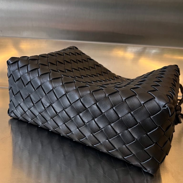 Bottega Veneta Medium Loop Camera Bag Black - 7