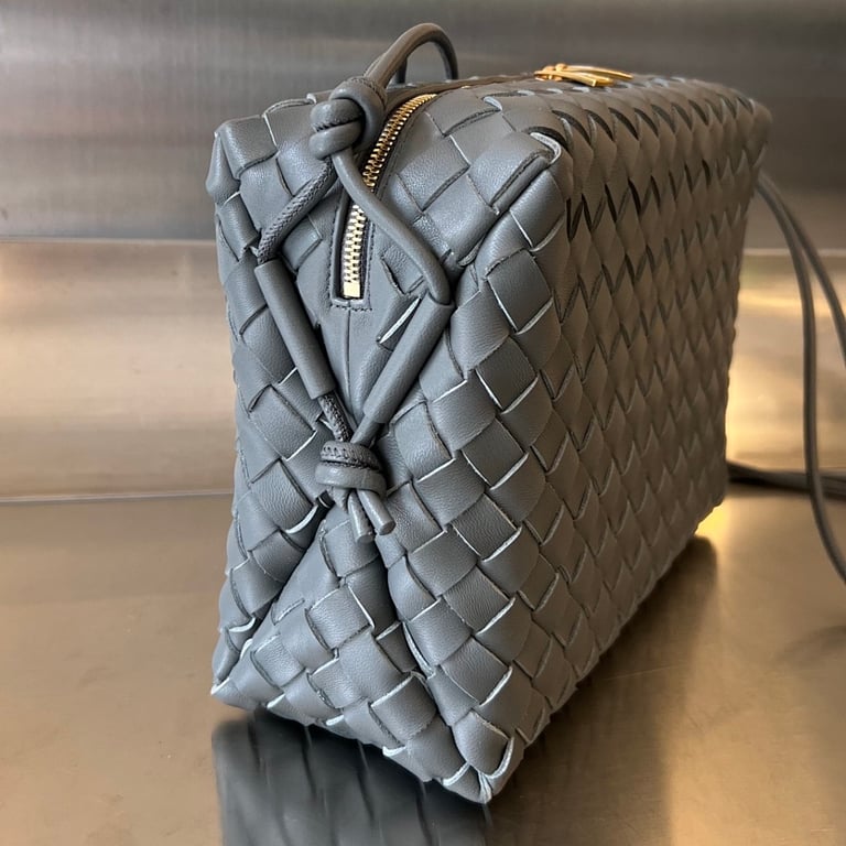 Bottega Veneta Small Loop Camera Bag Grey - 9