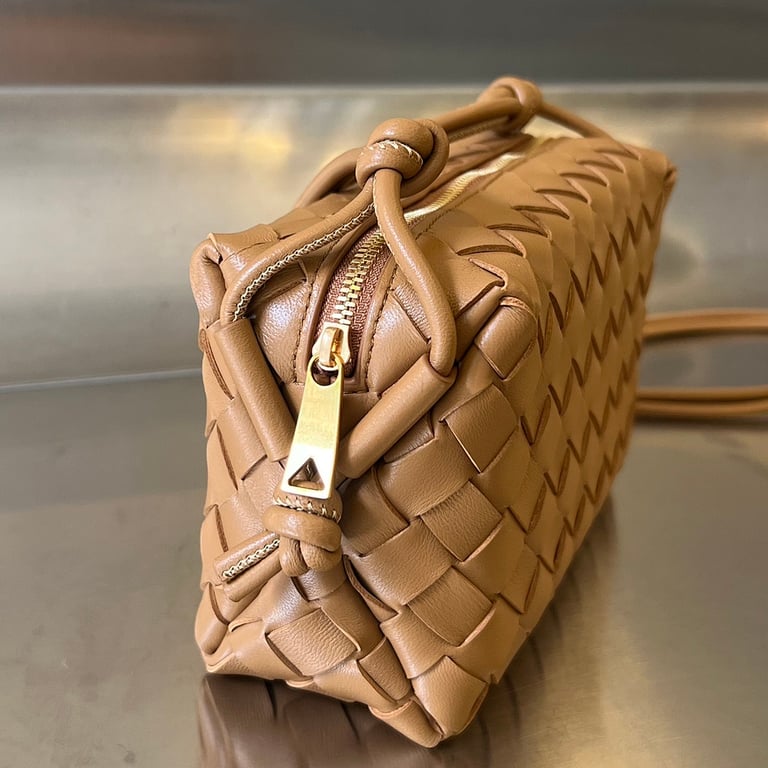 Bottega Veneta Loop Camera Bag Brown - 9