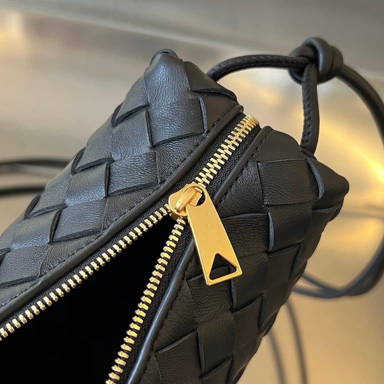 Bottega Veneta Small Loop Camera Bag Black - 3