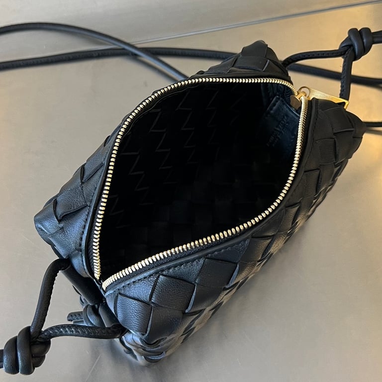 Bottega Veneta Small Loop Camera Bag Black - 4