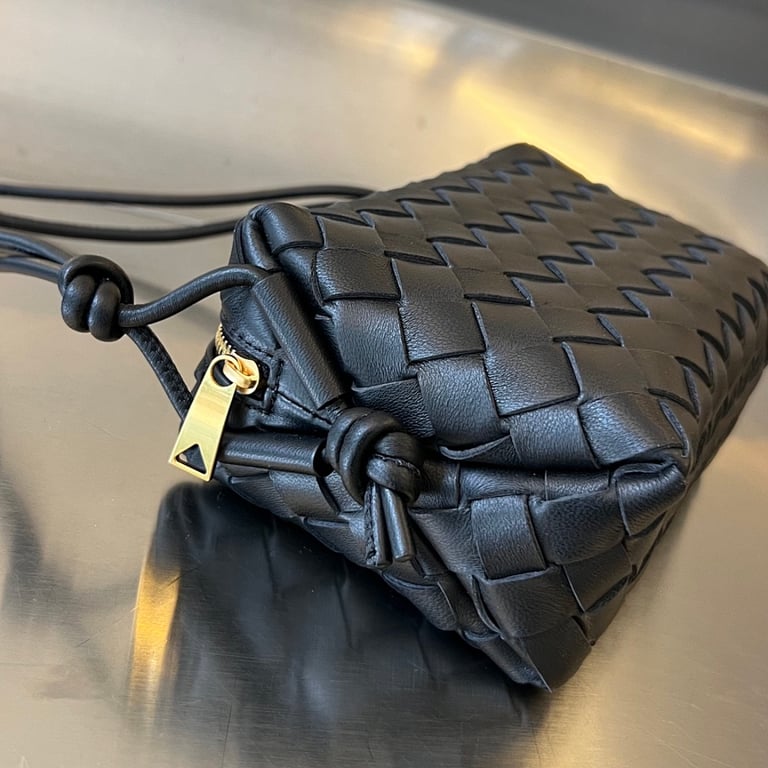 Bottega Veneta Small Loop Camera Bag Black - 6