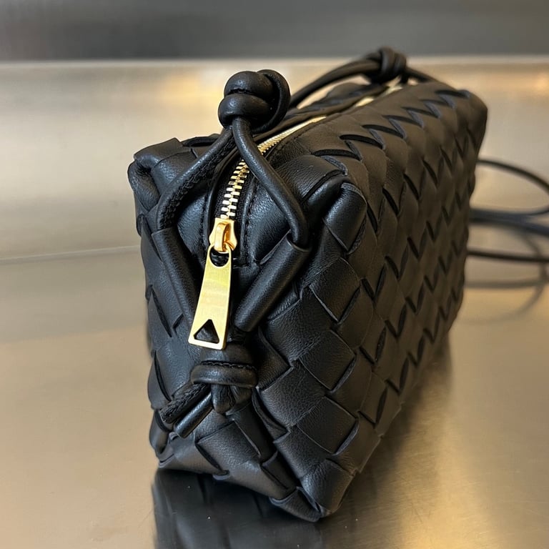 Bottega Veneta Small Loop Camera Bag Black - 9