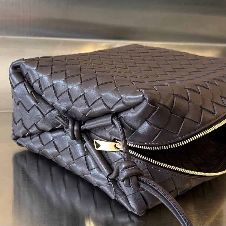 Bottega Veneta Medium Loop Camera Bag Dark Brown - 4