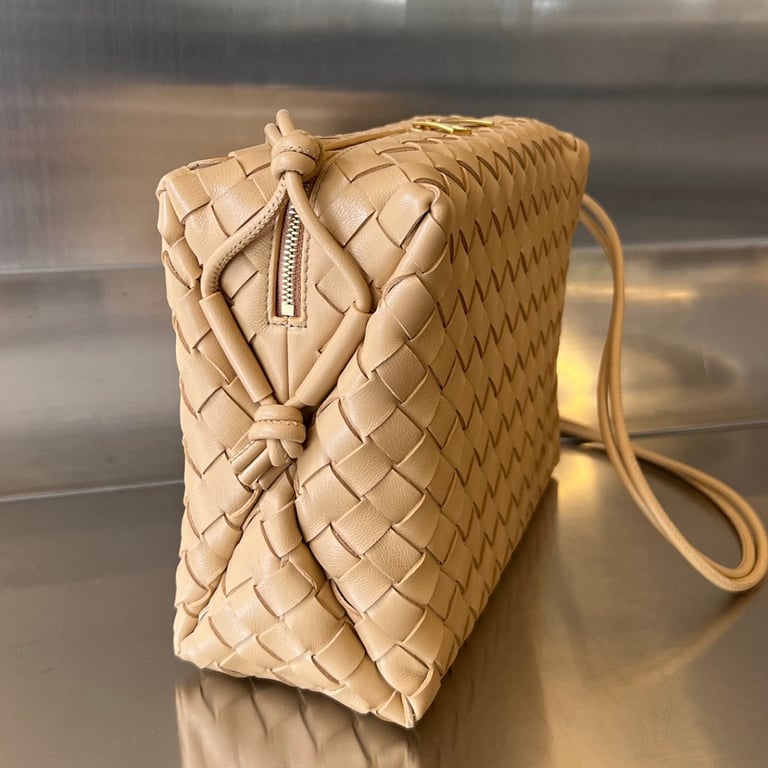 Bottega Veneta Medium Loop Camera Bag Beige - 9