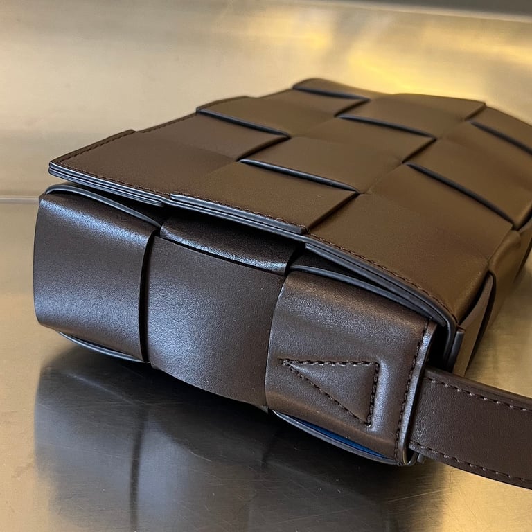 Bottega Veneta Cassette Bag Brown Blue - 8