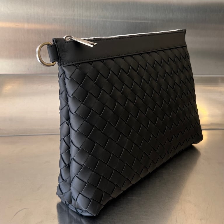 Bottega Veneta Intrecciato Leather Clutch 651852 Black - 9