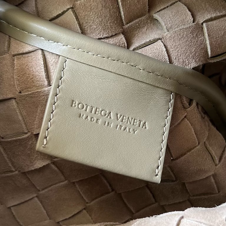 Bottega Veneta Intrecciato Leather Clutch 651852 - 3