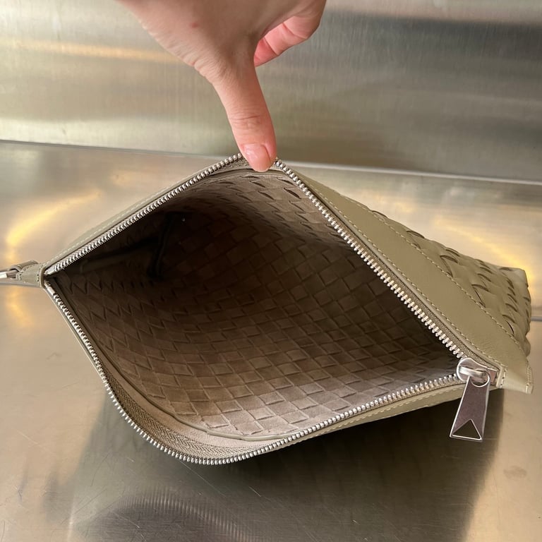 Bottega Veneta Intrecciato Leather Clutch 651852 - 6