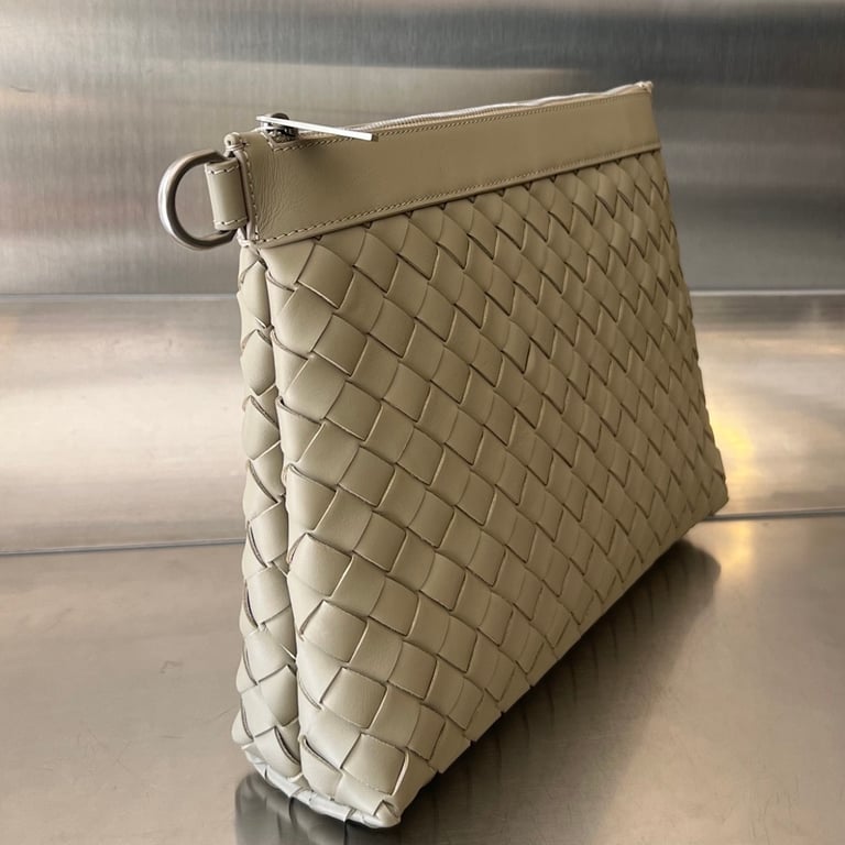 Bottega Veneta Intrecciato Leather Clutch 651852 - 9