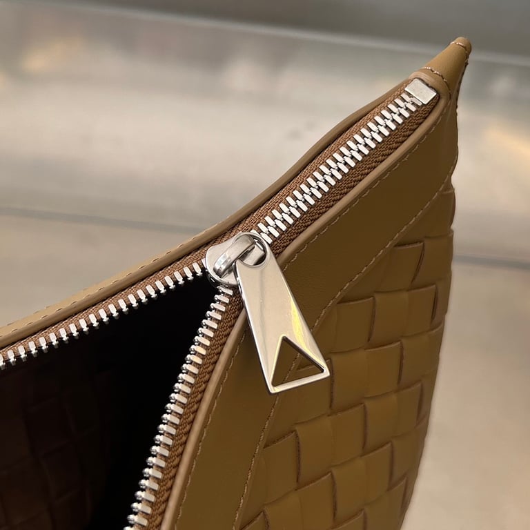 Bottega Veneta Intrecciato Pouch 651852 Tan - 5