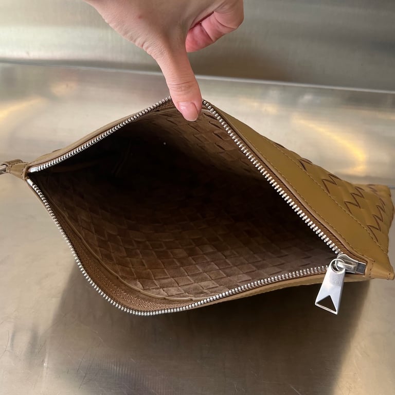 Bottega Veneta Intrecciato Pouch 651852 Tan - 6