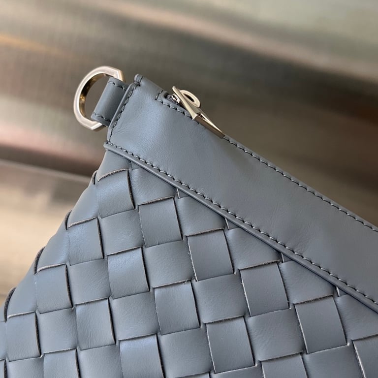 Bottega Veneta 651852 Intrecciato Leather Clutch Grey - 4