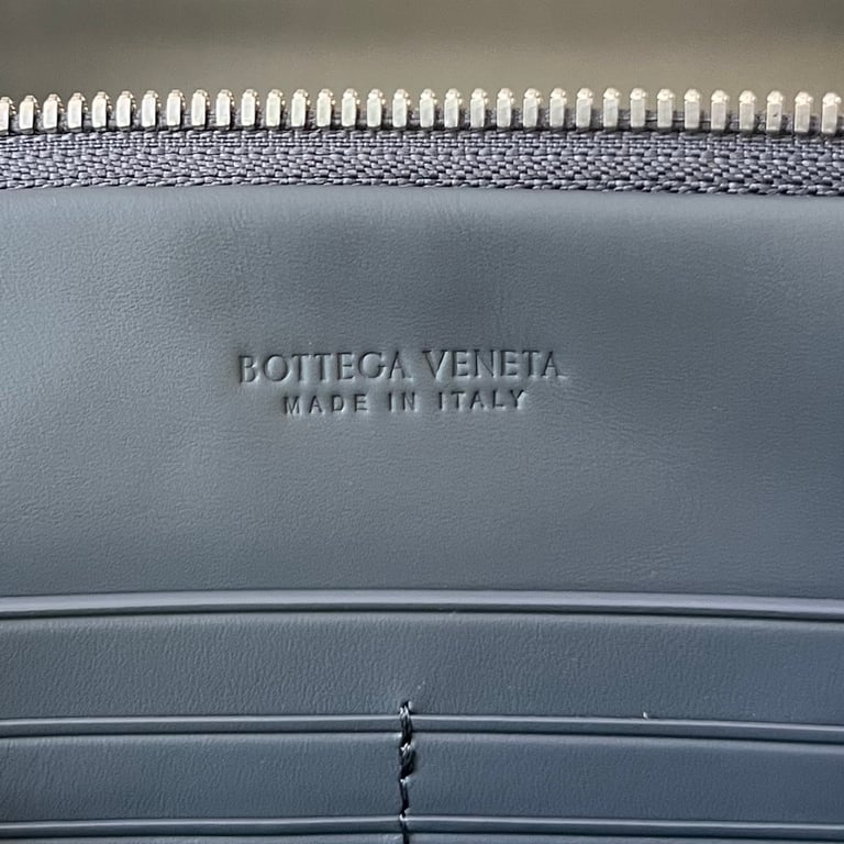 Bottega Veneta Intrecciato Leather Clutch 749443 - 3