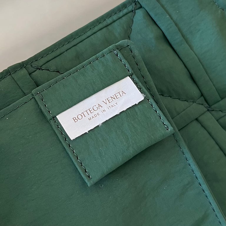 Bottega Veneta Padded Cassette Nylon Bag Green 755182 - 2