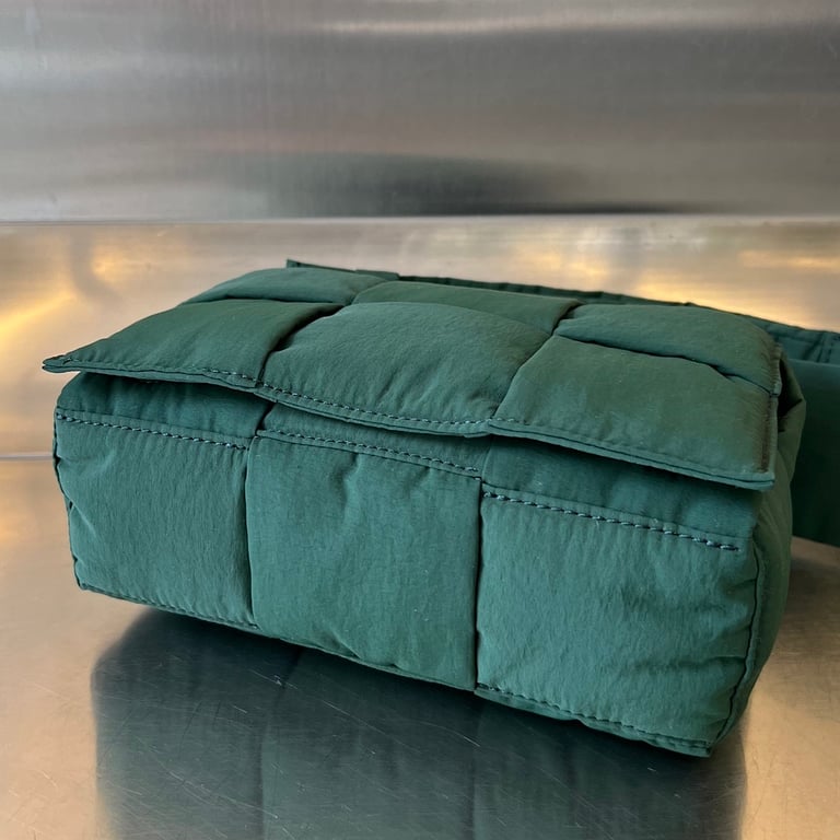 Bottega Veneta Padded Cassette Nylon Bag Green 755182 - 8