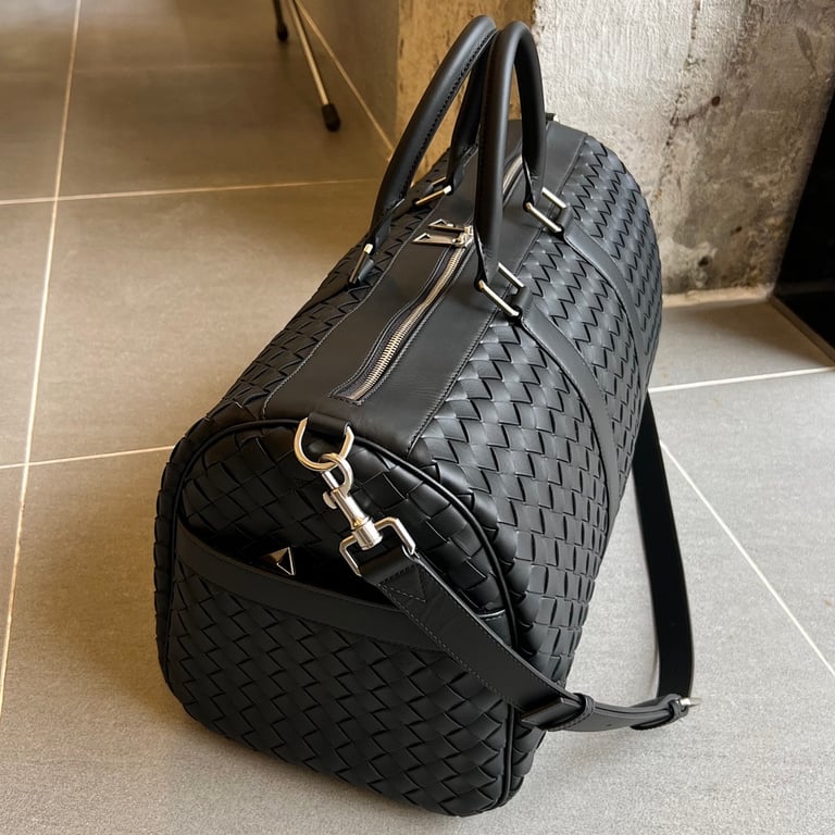 Bottega Veneta Intrecciato Duffle Bag Black - 9