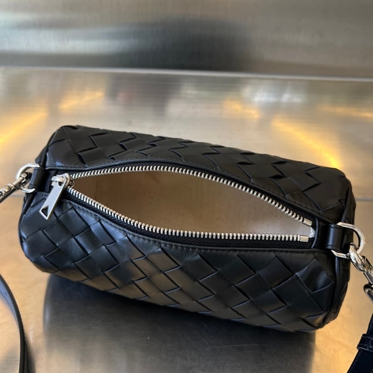 Bottega Veneta Mini Intrecciato Barrel Bag Black - 5