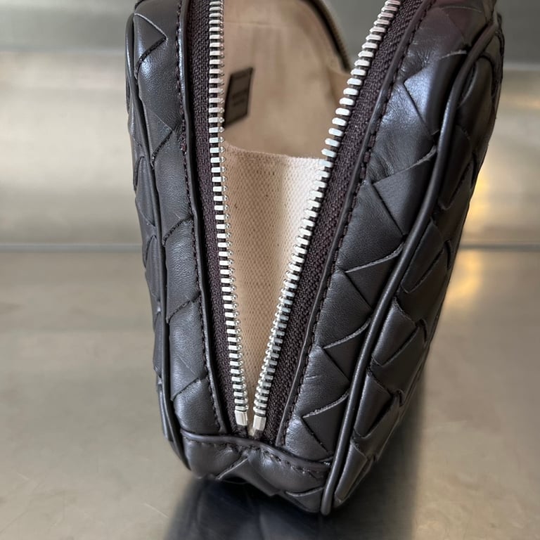 Bottega Veneta Intrecciato Medium Toiletry Case - 3
