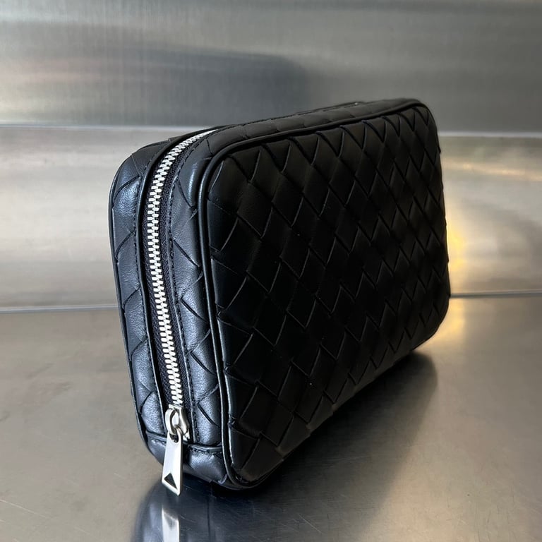 Bottega Veneta Intrecciato 765809 Medium Pouch - 9