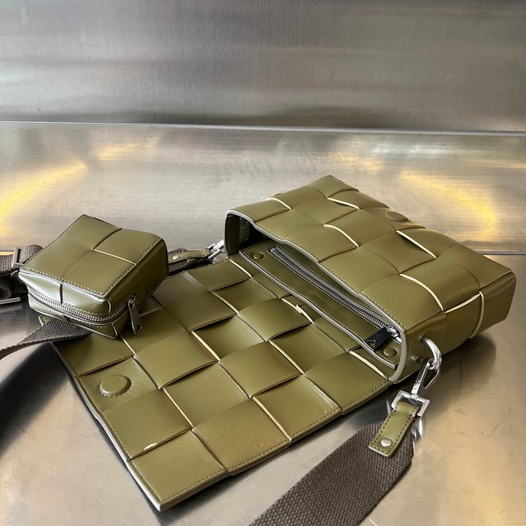 Bottega Veneta Cassette Crossbody Bag Green - 5
