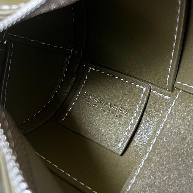 Bottega Veneta Cassette Cylinder Bag Green - 2