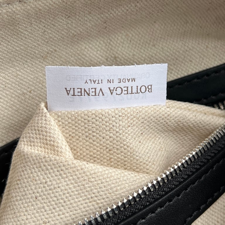 Bottega Veneta Loop Camera Bag Black - 2