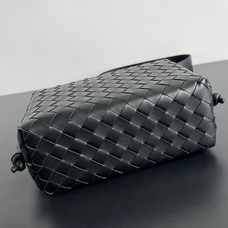 Bottega Veneta Loop Camera Bag Black - 8