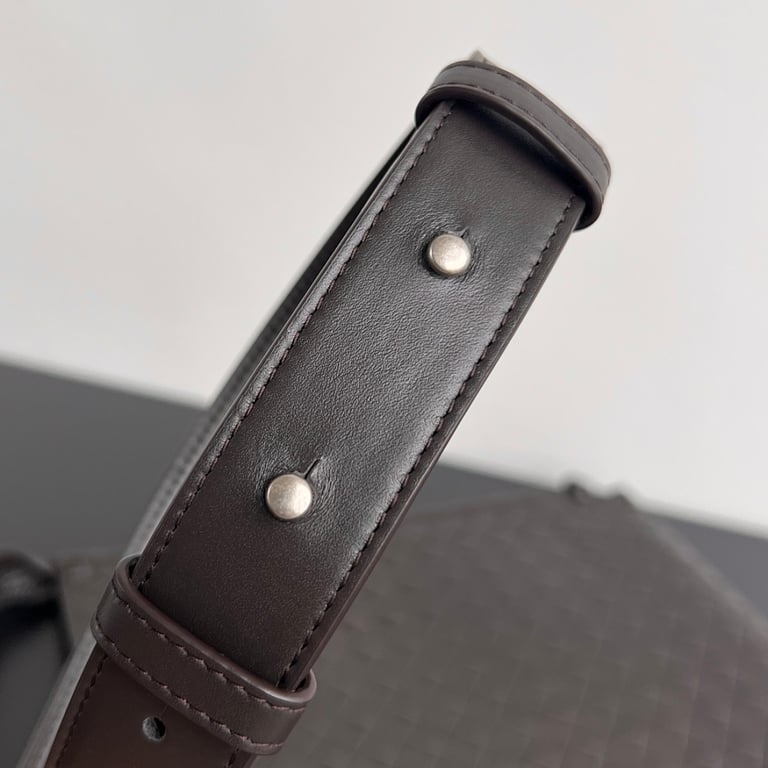 Bottega Veneta Flat Loop Crossbody Bag - 4
