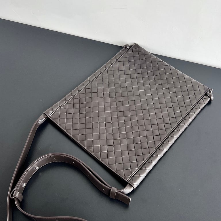 Bottega Veneta Flat Loop Crossbody Bag - 6