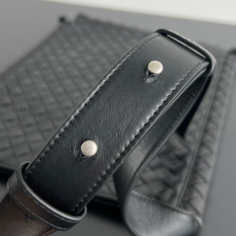 Bottega Veneta Flat Loop Crossbody Bag Black - 4