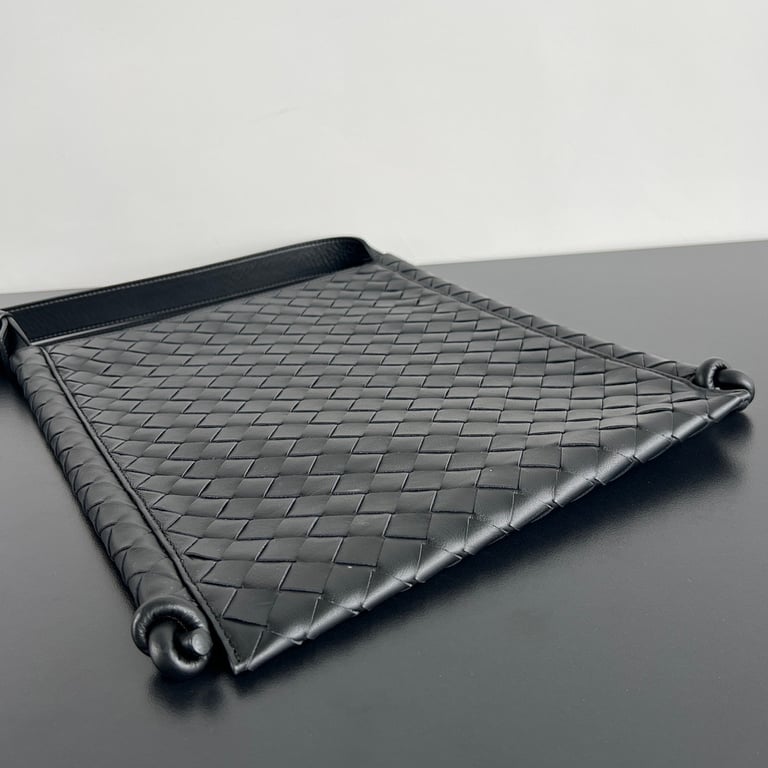 Bottega Veneta Flat Loop Crossbody Bag Black - 8