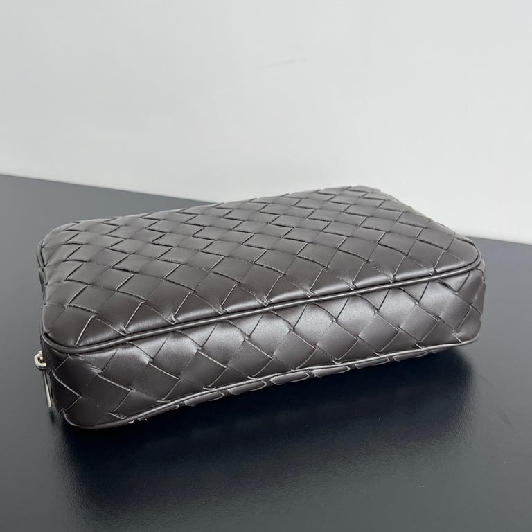 Bottega Veneta Intrecciato Medium Pouch 765809 Dark Brown - 8