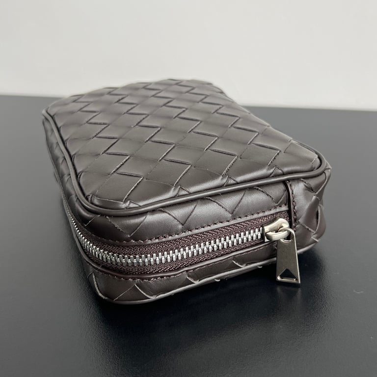 Bottega Veneta Intrecciato Small Toiletry Case Dark Brown - 9