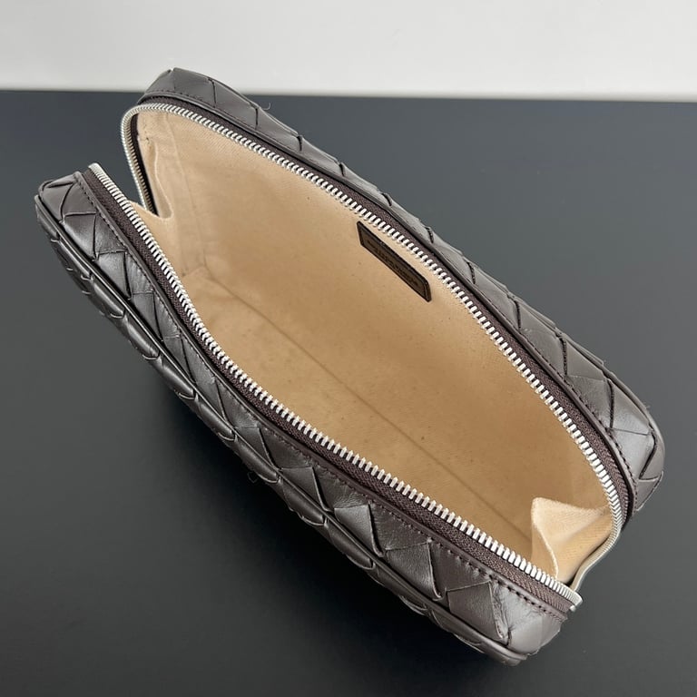 Bottega Veneta Intrecciato Large Pouch 765804 - 5