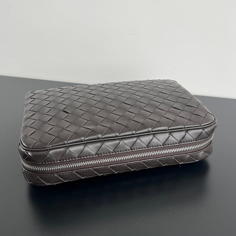 Bottega Veneta Intrecciato Large Pouch 765804 - 7