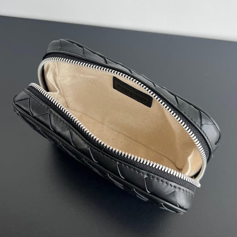Bottega Veneta Intrecciato Small Toiletry Case Black - 6