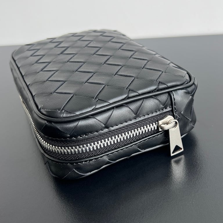 Bottega Veneta Intrecciato Small Toiletry Case Black - 9