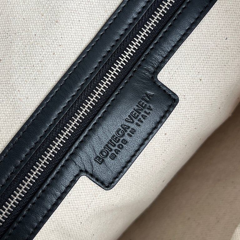 Bottega Veneta Getaway Intrecciato Briefcase Black - 9