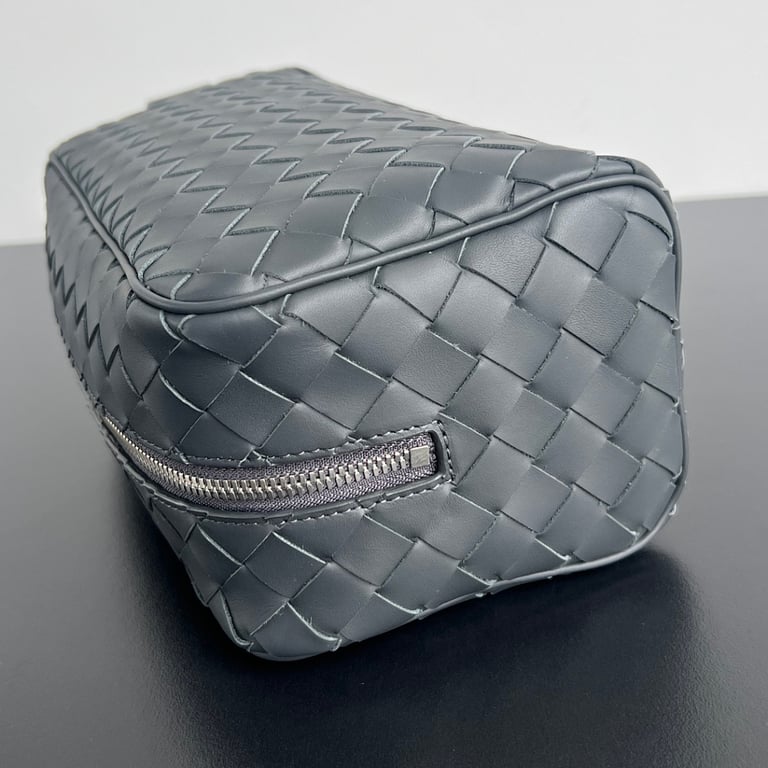 Bottega Veneta Intrecciato Toiletry Case Rock Grey - 5