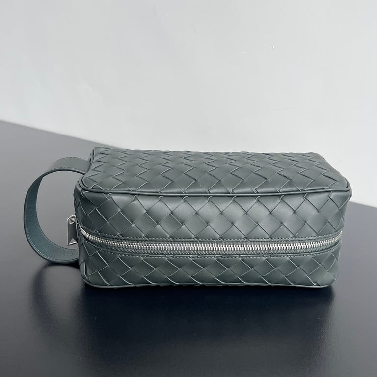 Bottega Veneta Intrecciato Toiletry Case Deep Green - 7