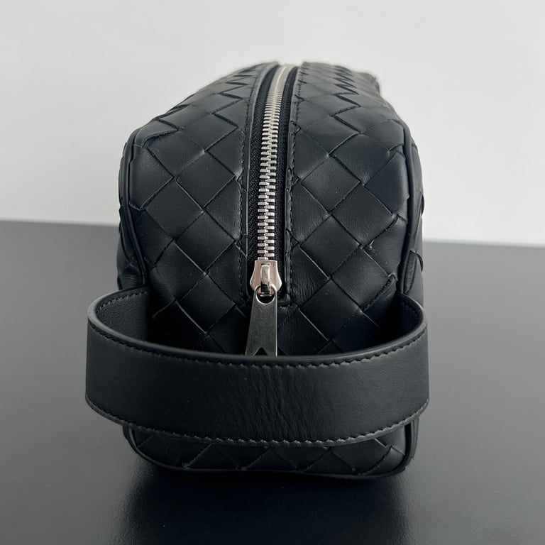 Bottega Veneta Intrecciato Toiletry Case Black - 3